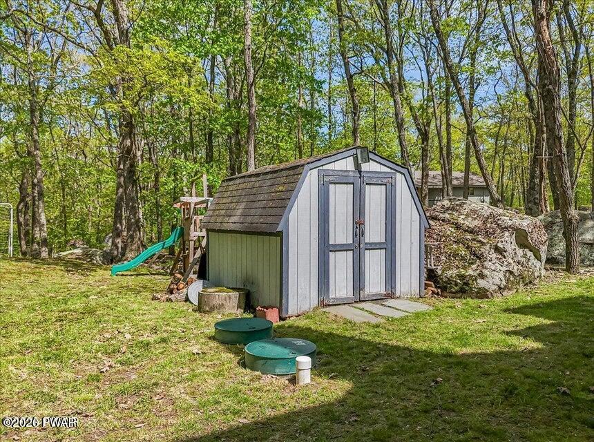 809 Rimrock Court Hawley, PA 18428 - Photo 33 of 44