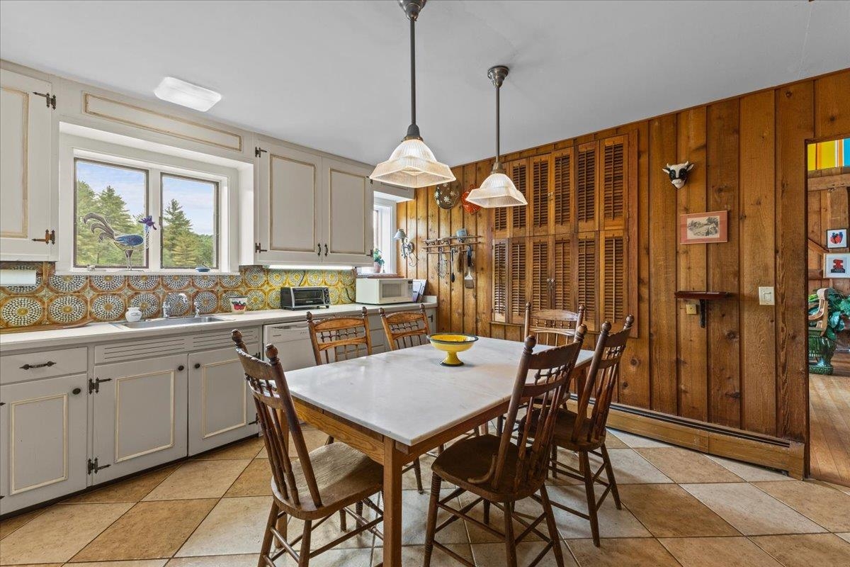 1313 Barrows Road Stowe, VT 05672 - Photo 8 of 40
