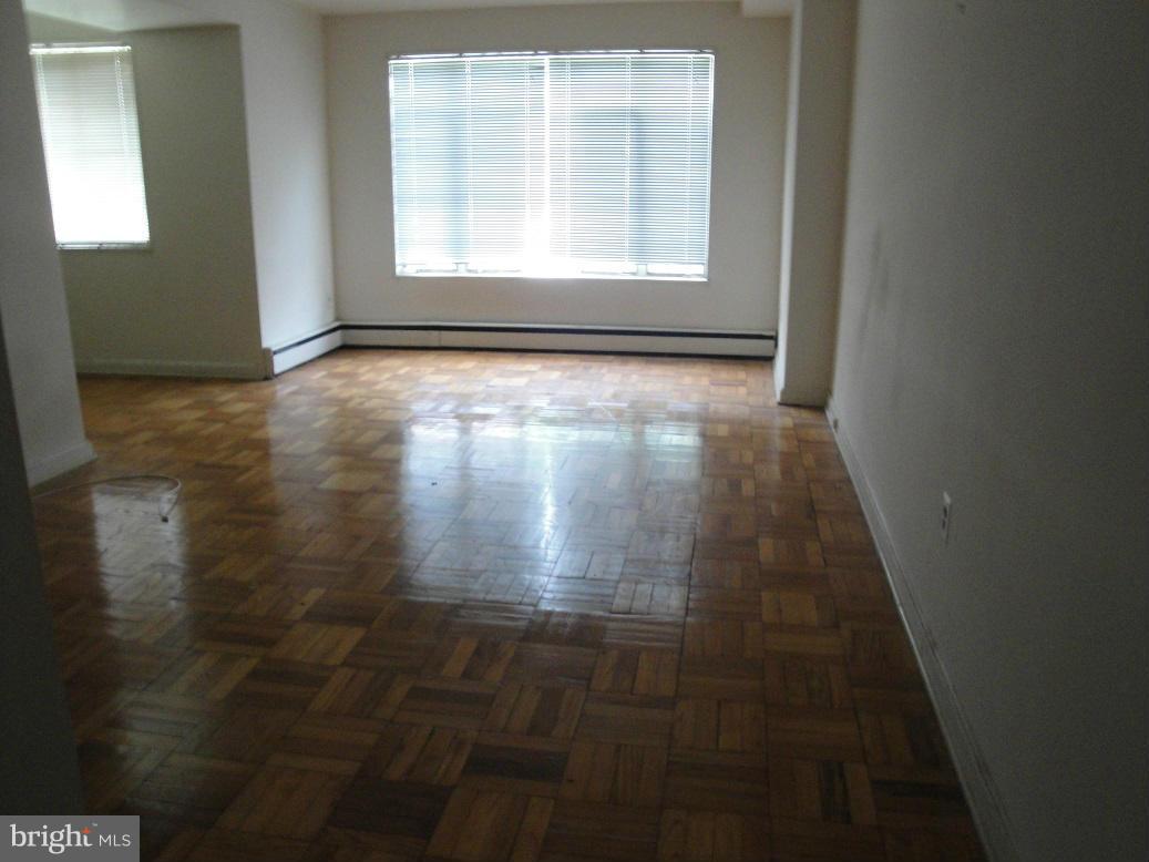 1316 Spring Road Northwest Washington, DC 20010 - Photo 7 of 18 Living Room