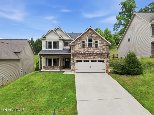 $575,000 | 1230 Peake Lane, Knoxville, TN 37922