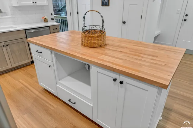 $459,000 | 1224 Walnut Street, Eudora, KS 66025