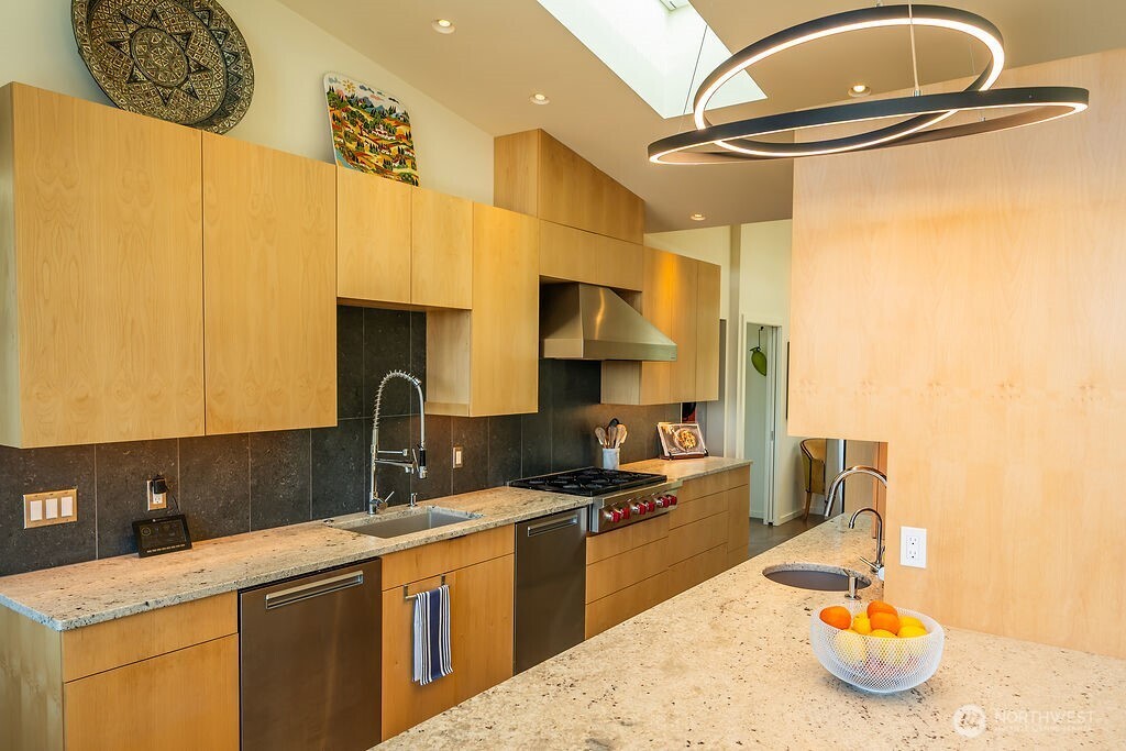 268 Rum Runner Road Lopez Island, WA 98261 - Photo 12 of 40 Gallery Image 12