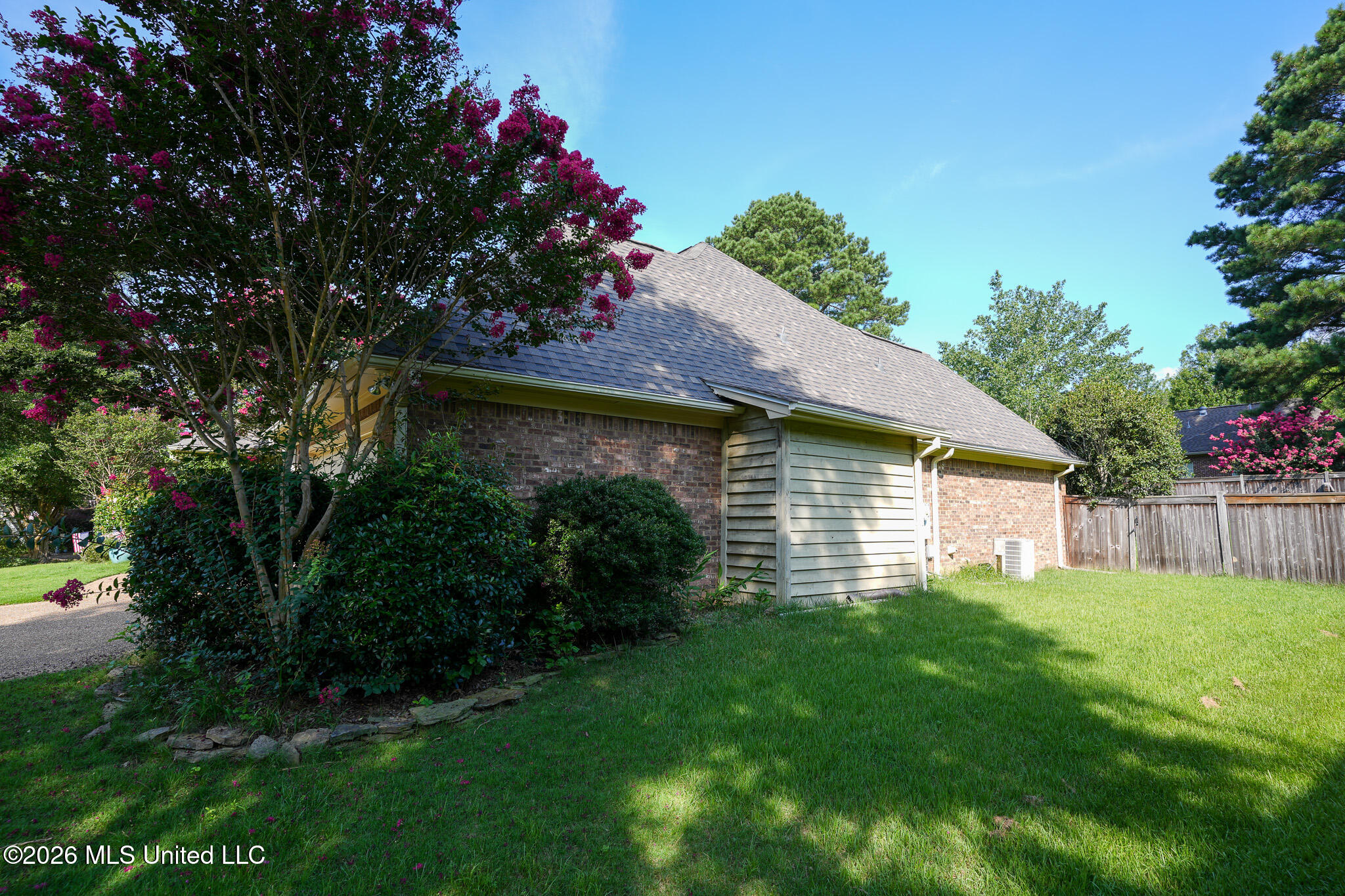 152 Seville Way Madison, MS 39110 - Photo 3 of 33 DSC04677