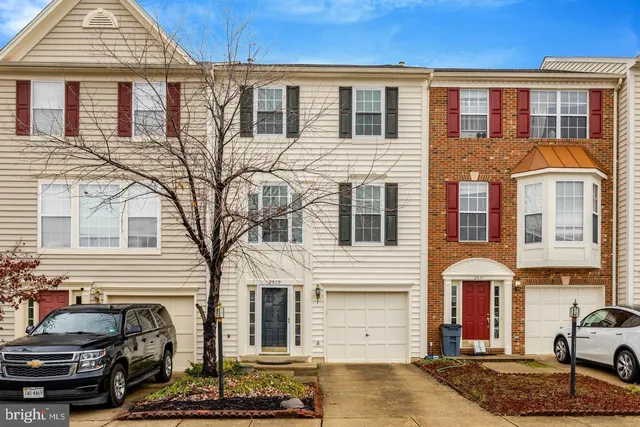 $2,999 | 2509 James Maury Drive, Herndon, VA 20171
