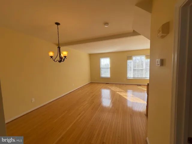 $2,999 | 2509 James Maury Drive, Herndon, VA 20171