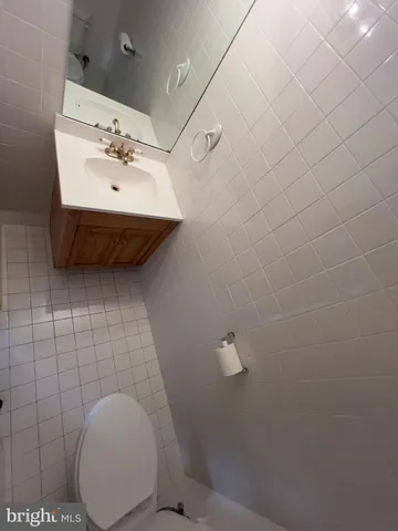 $2,999 | 2509 James Maury Drive, Herndon, VA 20171