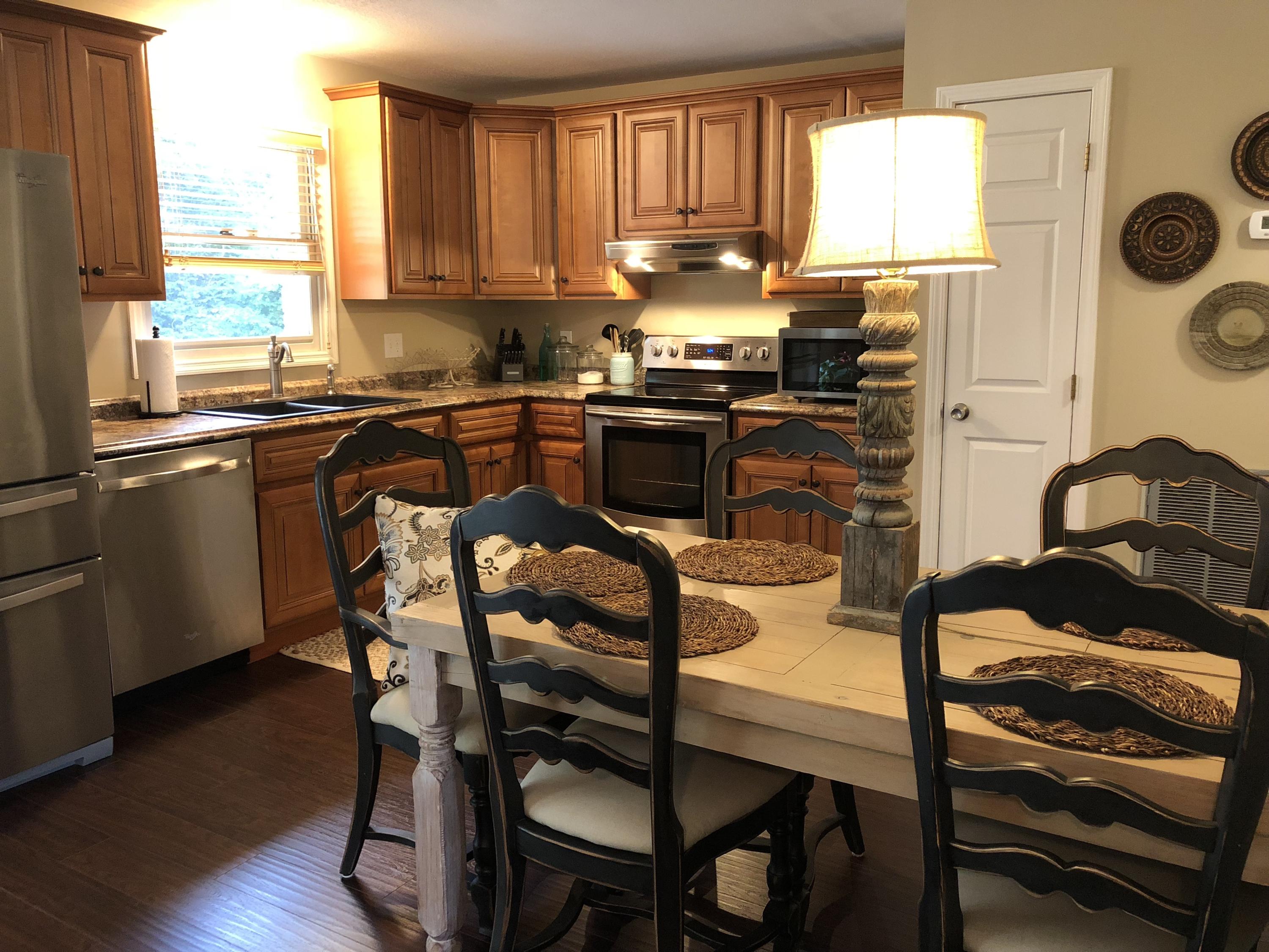214 Den Lane Heiskell, TN 37754 - Photo 14 of 40 Kitchen