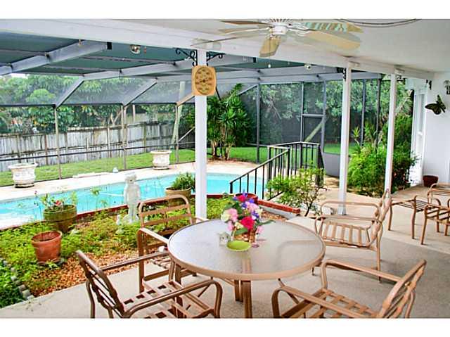 12 Middle Road Stuart, FL 34996 - Photo 14 of 16