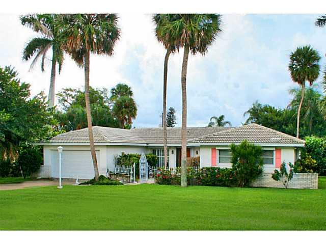 12 Middle Road Stuart, FL 34996 - Photo 2 of 16