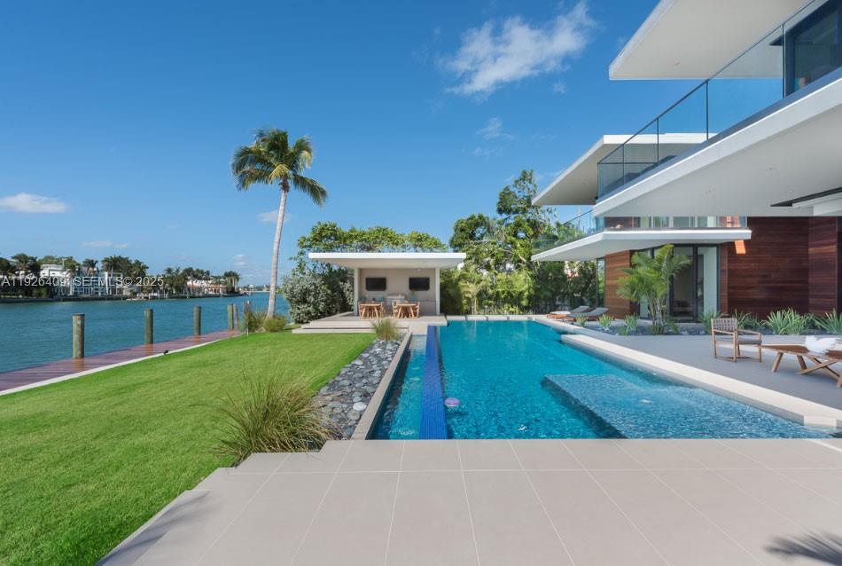 6480 Allison Road Miami Beach, FL 33141 - Photo 36 of 66