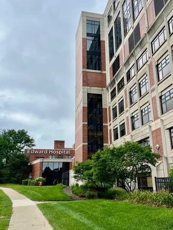 $2,845 | 59 Elmwood Drive, Naperville, IL 60540