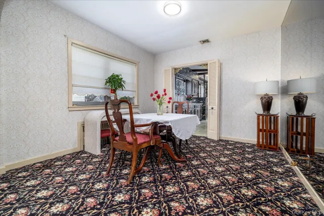 $989,000 | 360 Raymond Street, Rockville Centre, NY 11570