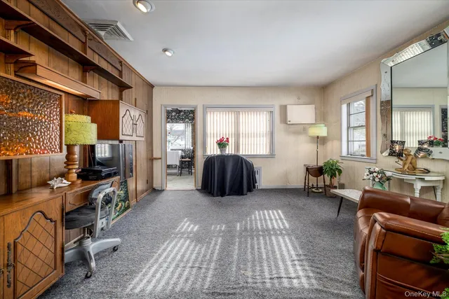 $989,000 | 360 Raymond Street, Rockville Centre, NY 11570