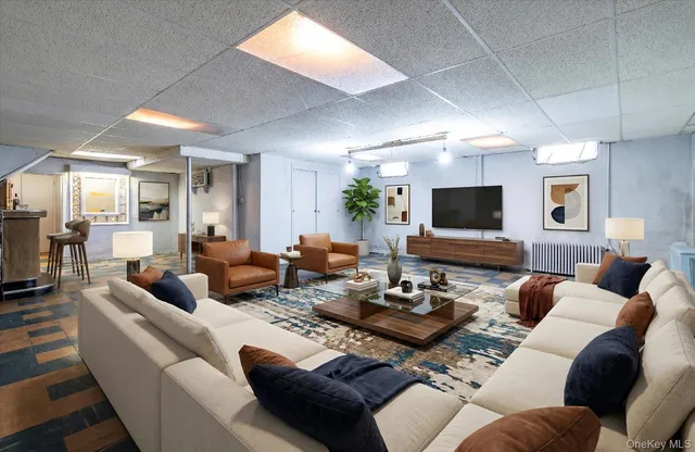 $989,000 | 360 Raymond Street, Rockville Centre, NY 11570