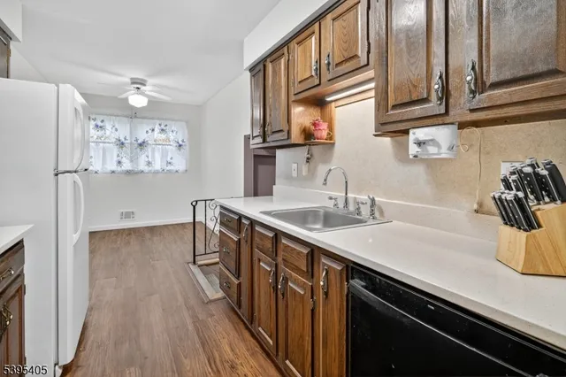 $589,900 | 9 English Court, Bridgewater, NJ 08807