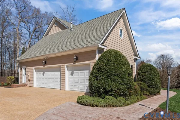 $975,000 | 3230 Queens Grant Drive, Midlothian, VA 23113