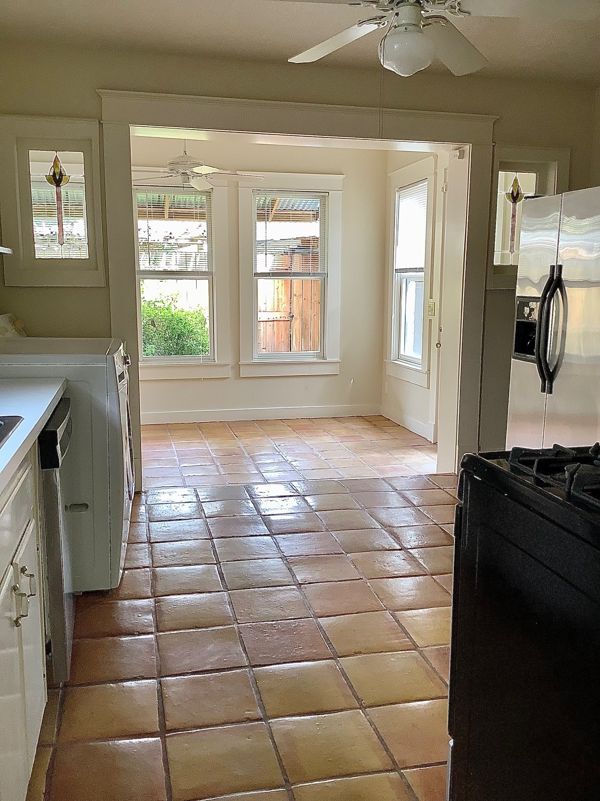 1322 Harvard Street Houston, TX 77008 - Photo 10 of 19 Back study/sunroom off the kitchen.
