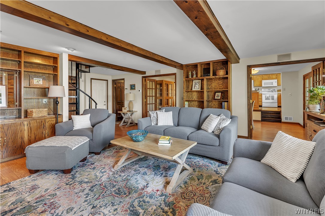 629 Lake Road Porter, NY 14174 - Photo 18 of 49 FAMILY ROOM