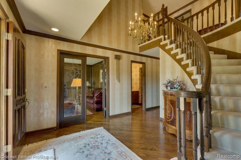 3026 Quail Ridge Circle Rochester, MI 48309 - Photo 4 of 55 3.jpg