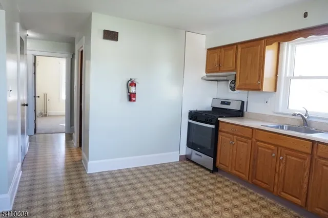 $2,250 | 87 East Somerset Street, Unit 2, Raritan, NJ 08869