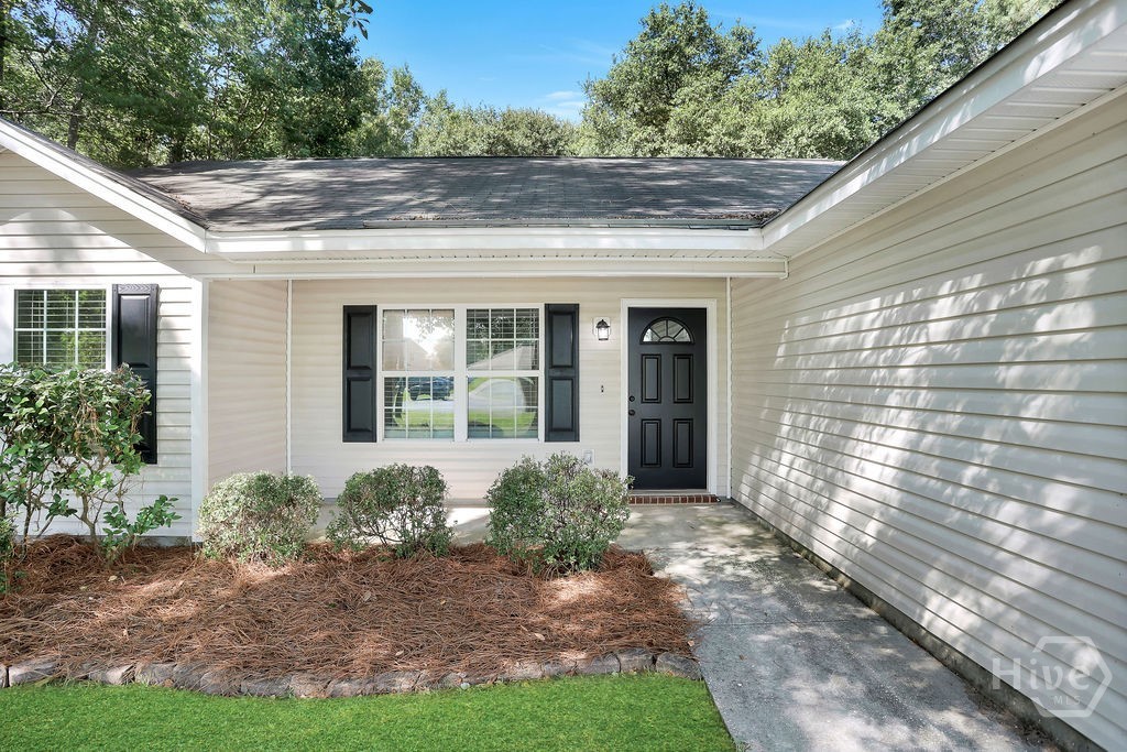 126 Sand Pine Court Springfield, GA 31329 - Photo 3 of 32