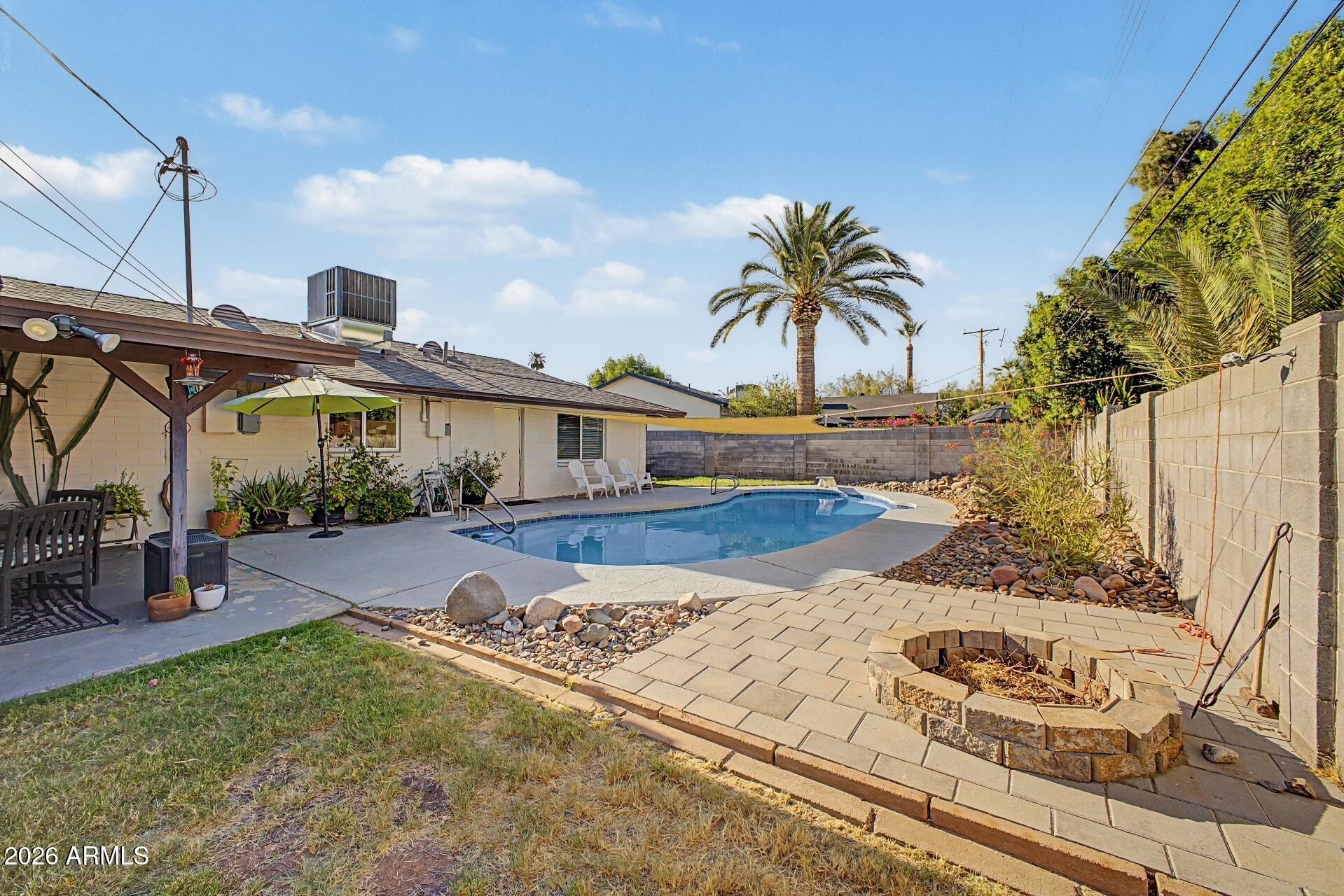 8913 North 17th Lane Phoenix, AZ 85021 - Photo 5 of 28 BACKYARD