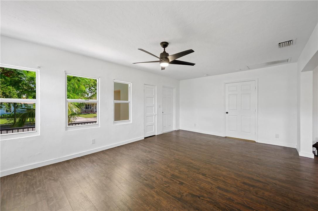 1012 Avon Road West Palm Beach, FL 33401 - Photo 8 of 35 Photo 8