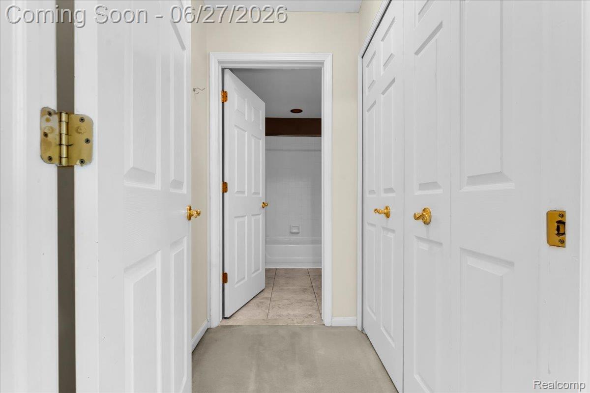1781 Westridge Drive Rochester, MI 48306 - Photo 44 of 56 37-1781 Westridge Dr_36.jpg