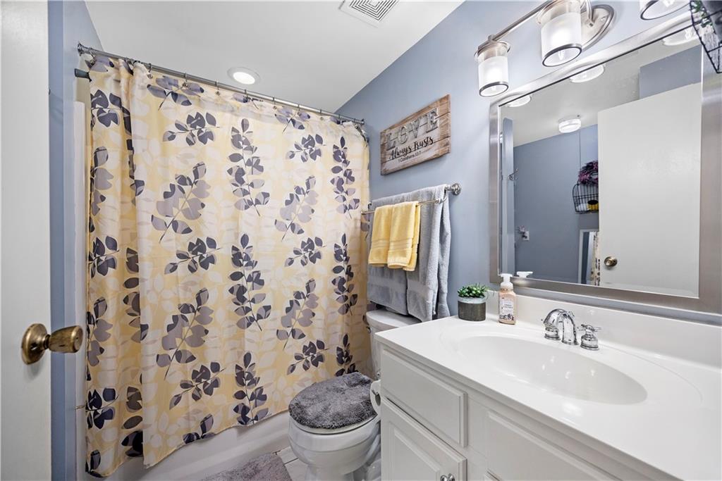 512 Hunters Path Road Bridgeville, PA 15017 - Photo 17 of 31 Gallery Image 17