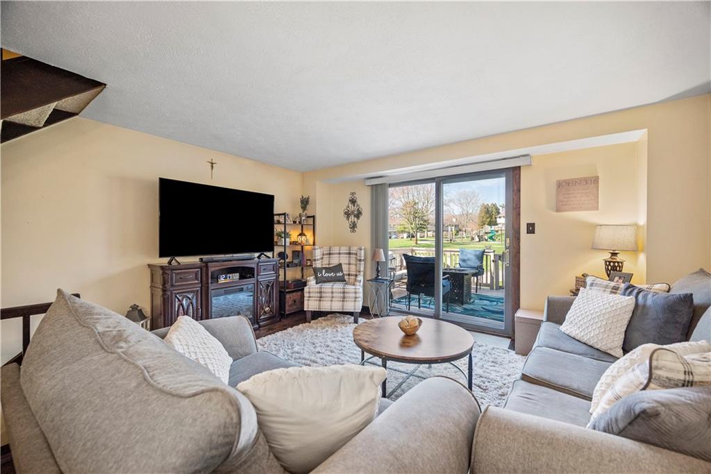 512 Hunters Path Road Bridgeville, PA 15017 - Photo 8 of 31 Gallery Image 8