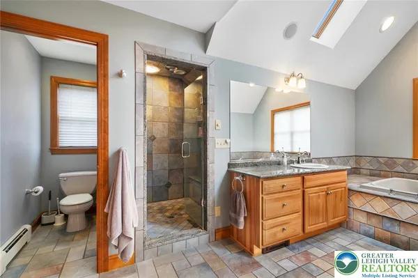 $1,375,000 | 5590 Tuscany Court, Coopersburg, PA 18036