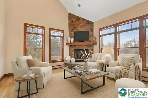 $1,375,000 | 5590 Tuscany Court, Coopersburg, PA 18036