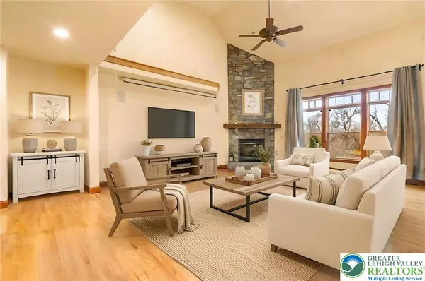 $1,375,000 | 5590 Tuscany Court, Coopersburg, PA 18036