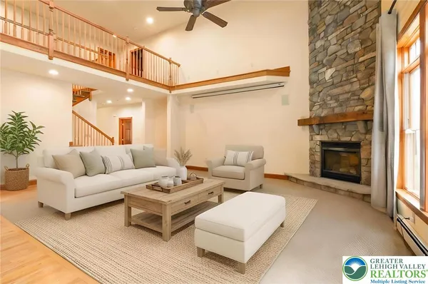 $1,375,000 | 5590 Tuscany Court, Coopersburg, PA 18036