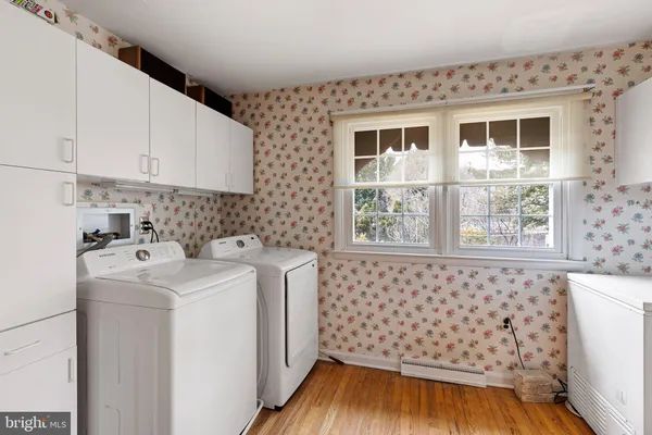 $604,000 | 2412 Chatham Drive, Wilmington, DE 19803