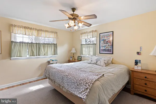 $604,000 | 2412 Chatham Drive, Wilmington, DE 19803