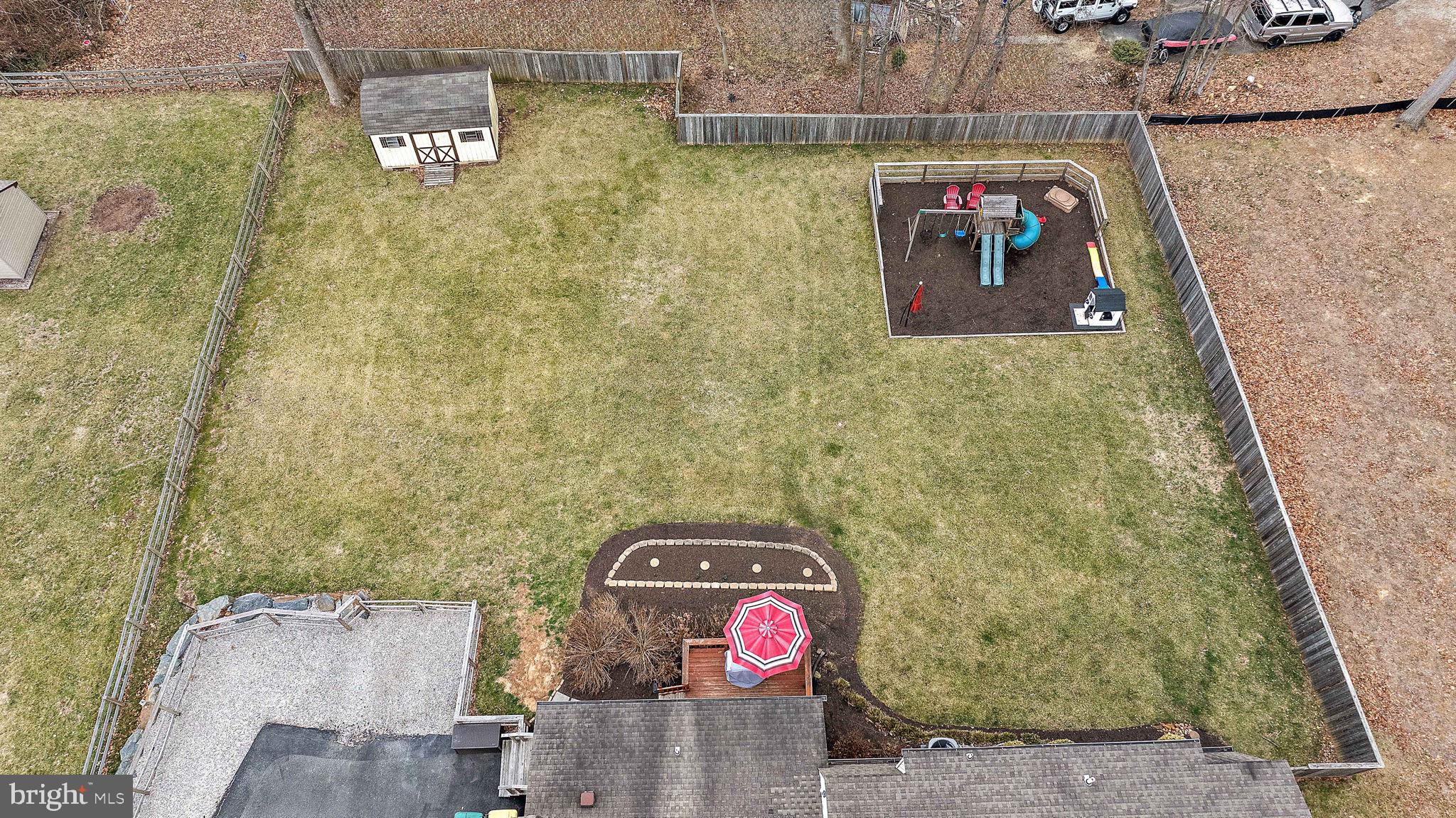 1003 White Birch Drive Newark, DE 19713 - Photo 45 of 54 a sign that is on the wall of a building