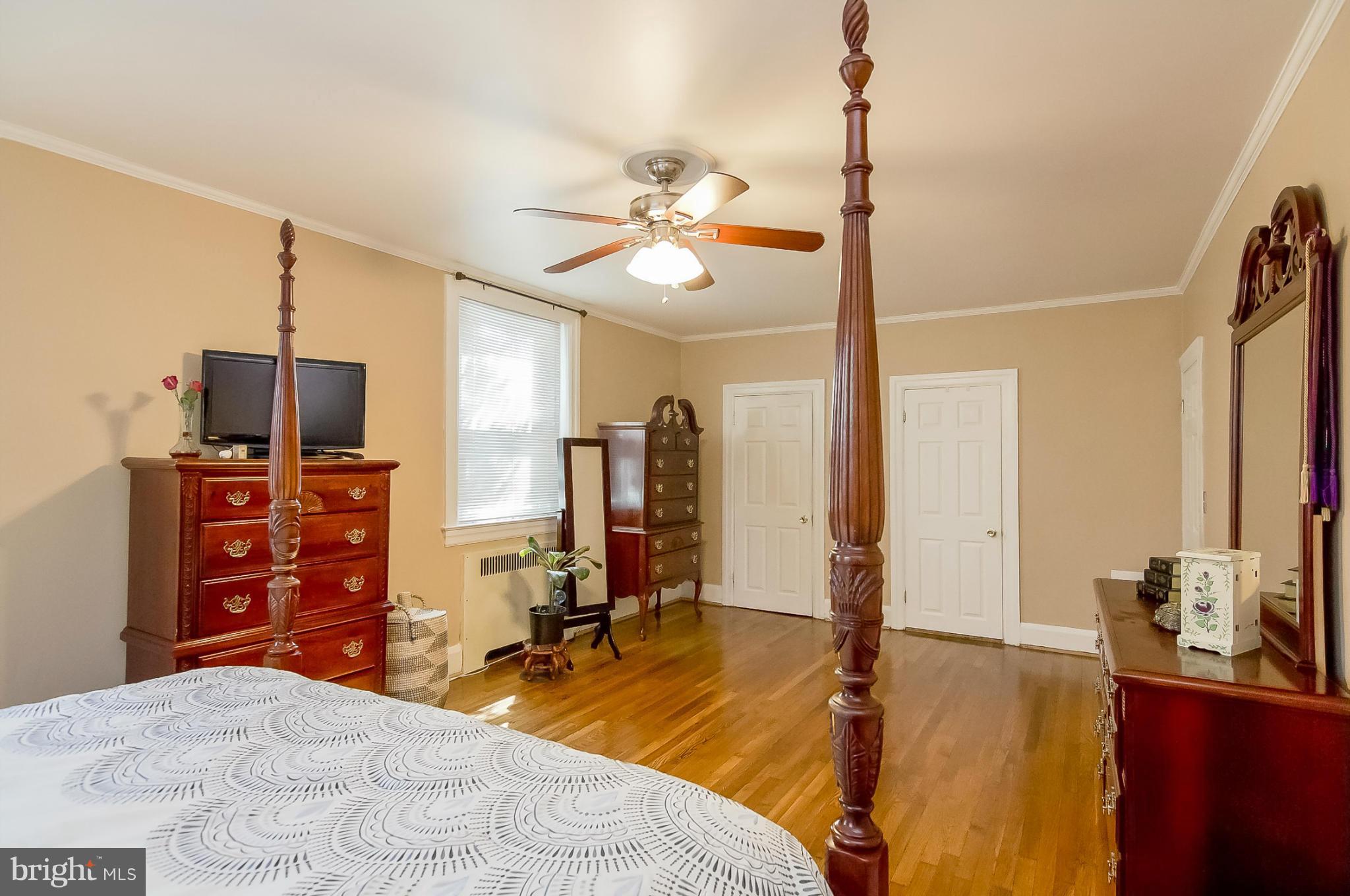 3606 Cedardale Road Baltimore, MD 21215 - Photo 13 of 26 Huge Master Bedroom