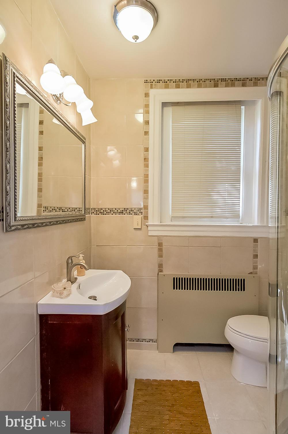 3606 Cedardale Road Baltimore, MD 21215 - Photo 14 of 26 Bath (Master)