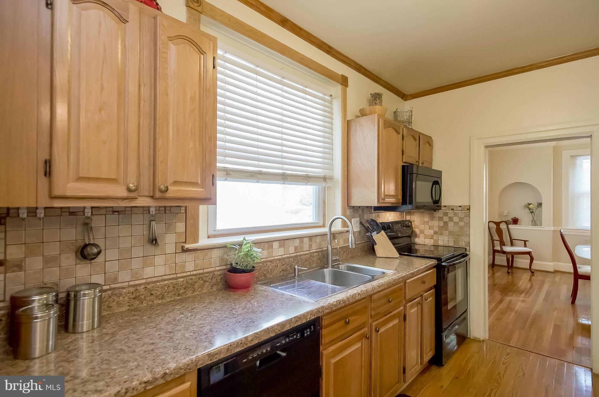 3606 Cedardale Road Baltimore, MD 21215 - Photo 8 of 26 Kitchen