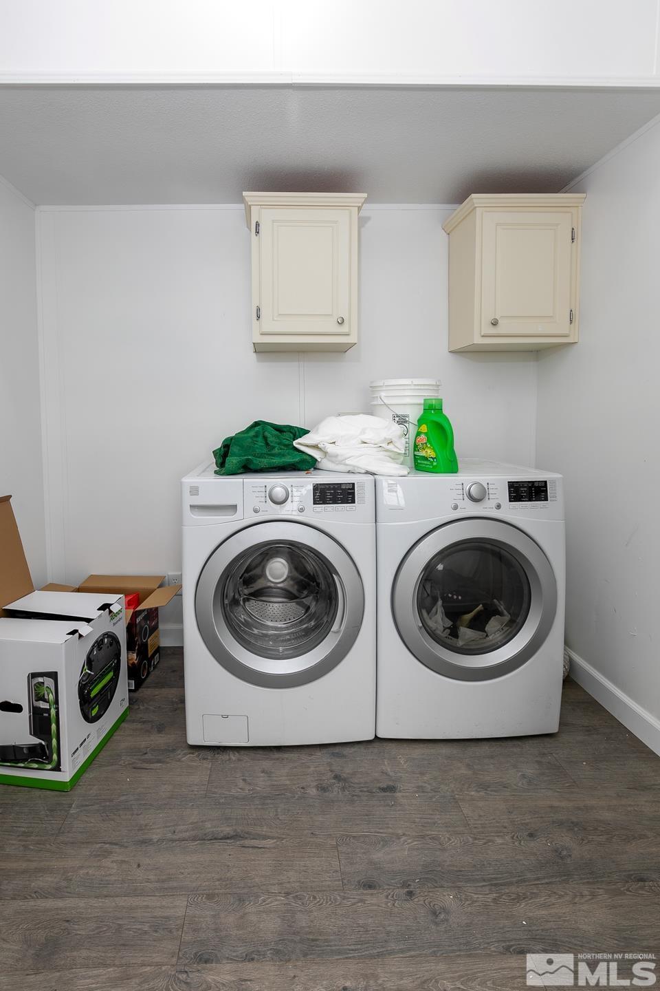 5215 Workman Road Fallon, NV 89406 - Photo 18 of 21 a utility room with dryer and washer