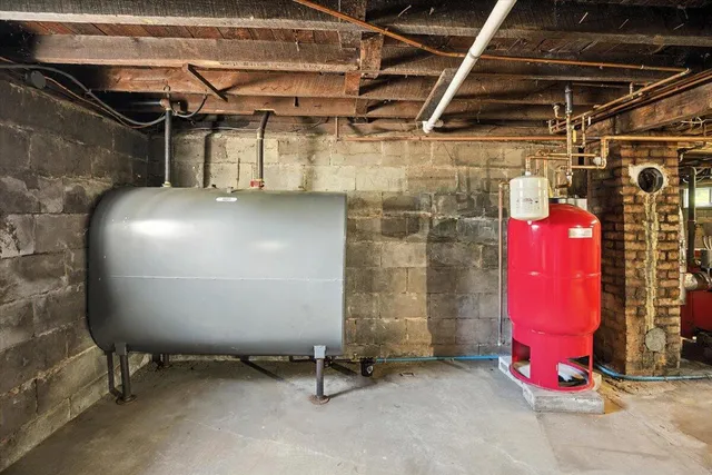 $299,900 | 24 Clifford Street, Mechanic Falls, ME 04256