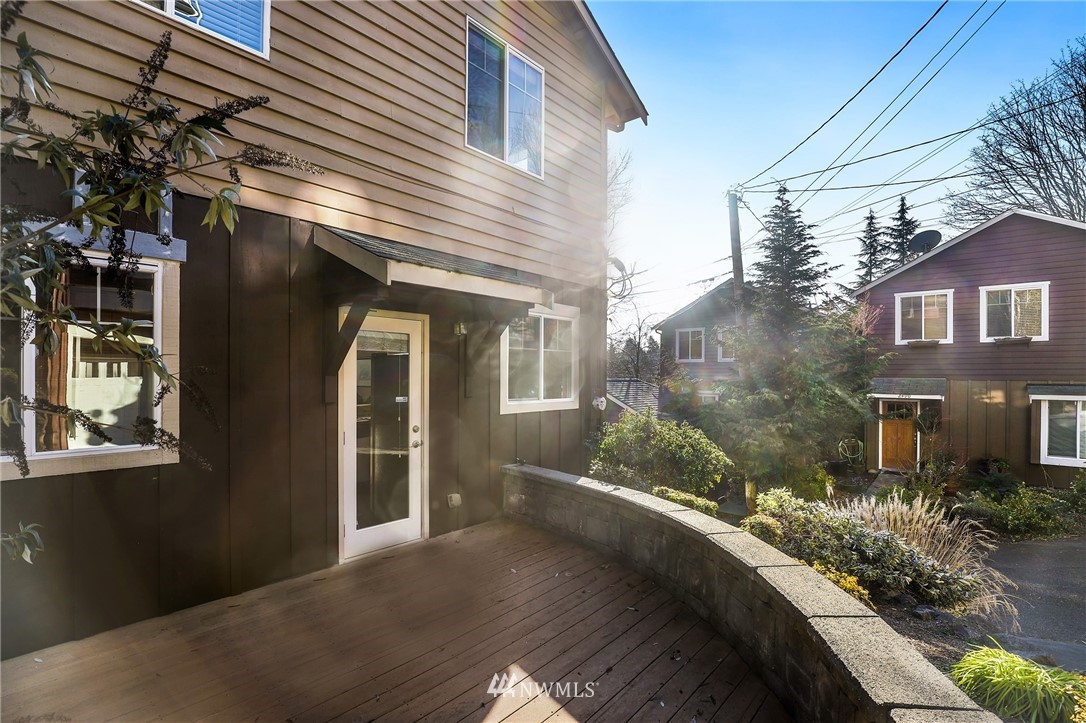 2482 Southwest Webster Street Seattle, WA 98106 - Photo 22 of 25 Gallery Image 22