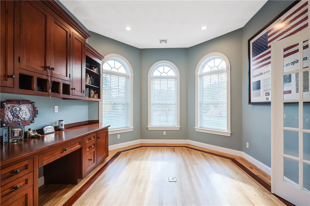 321 Greenville Road North Smithfield, RI 02896 - Photo 15 of 50 Complete with custom built-in desk