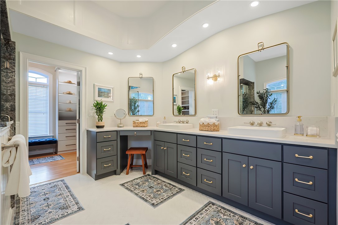 321 Greenville Road North Smithfield, RI 02896 - Photo 25 of 50 Expansive Primary bath