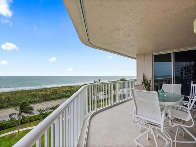 $3,200 | 5051 North Hwy A1A, Unit 74, Fort Pierce, FL 34949