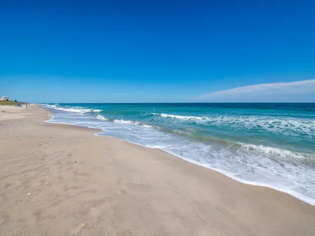 $3,200 | 5051 North Hwy A1A, Unit 74, Fort Pierce, FL 34949