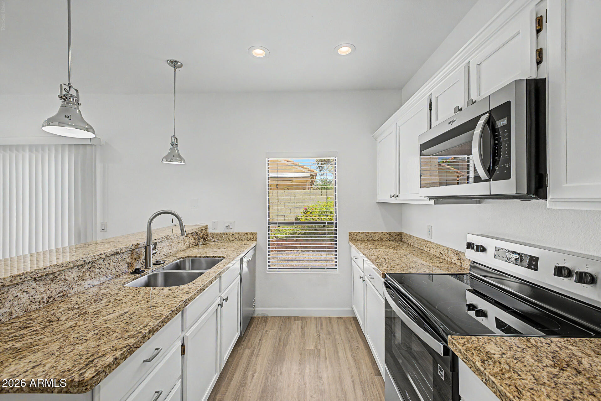 4354 East Dry Creek Road Phoenix, AZ 85044 - Photo 17 of 29 17 - Dry Creek