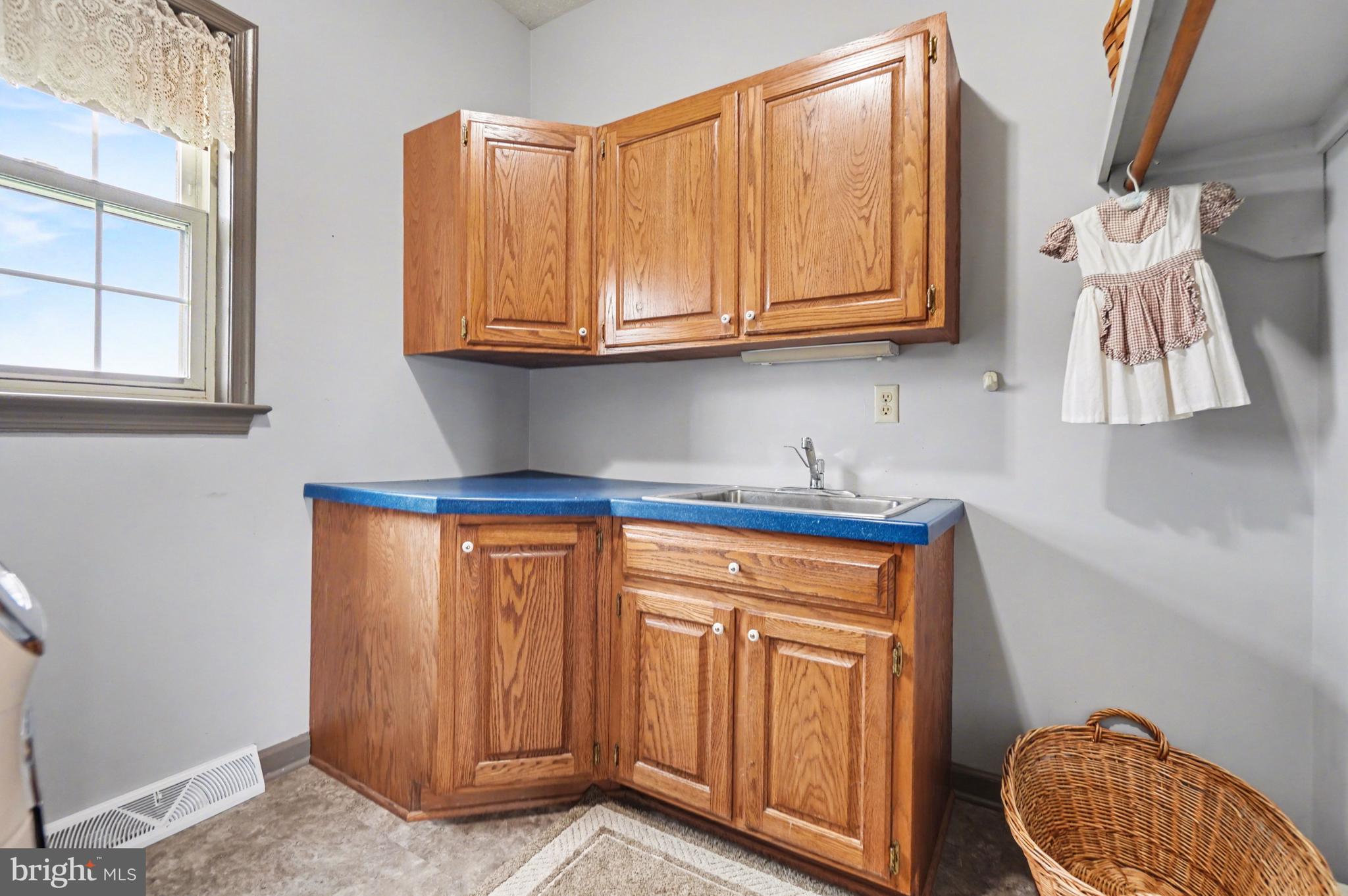 5505 Olde Scotland Road Shippensburg, PA 17257 - Photo 33 of 50 a view of cabinets and window