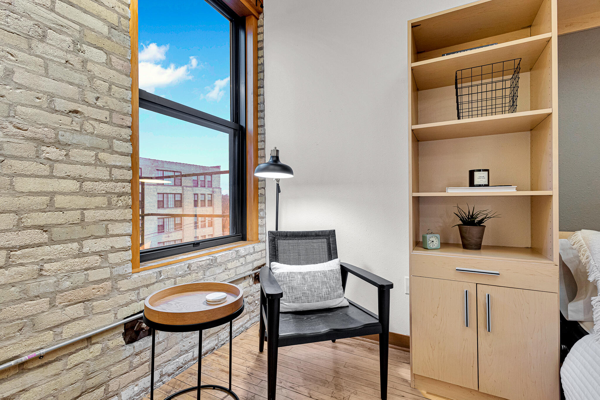 1017 South 2nd Street, Unit 405 Milwaukee, WI 53204 - Photo 11 of 31 1017 S 2nd Unit 405 16